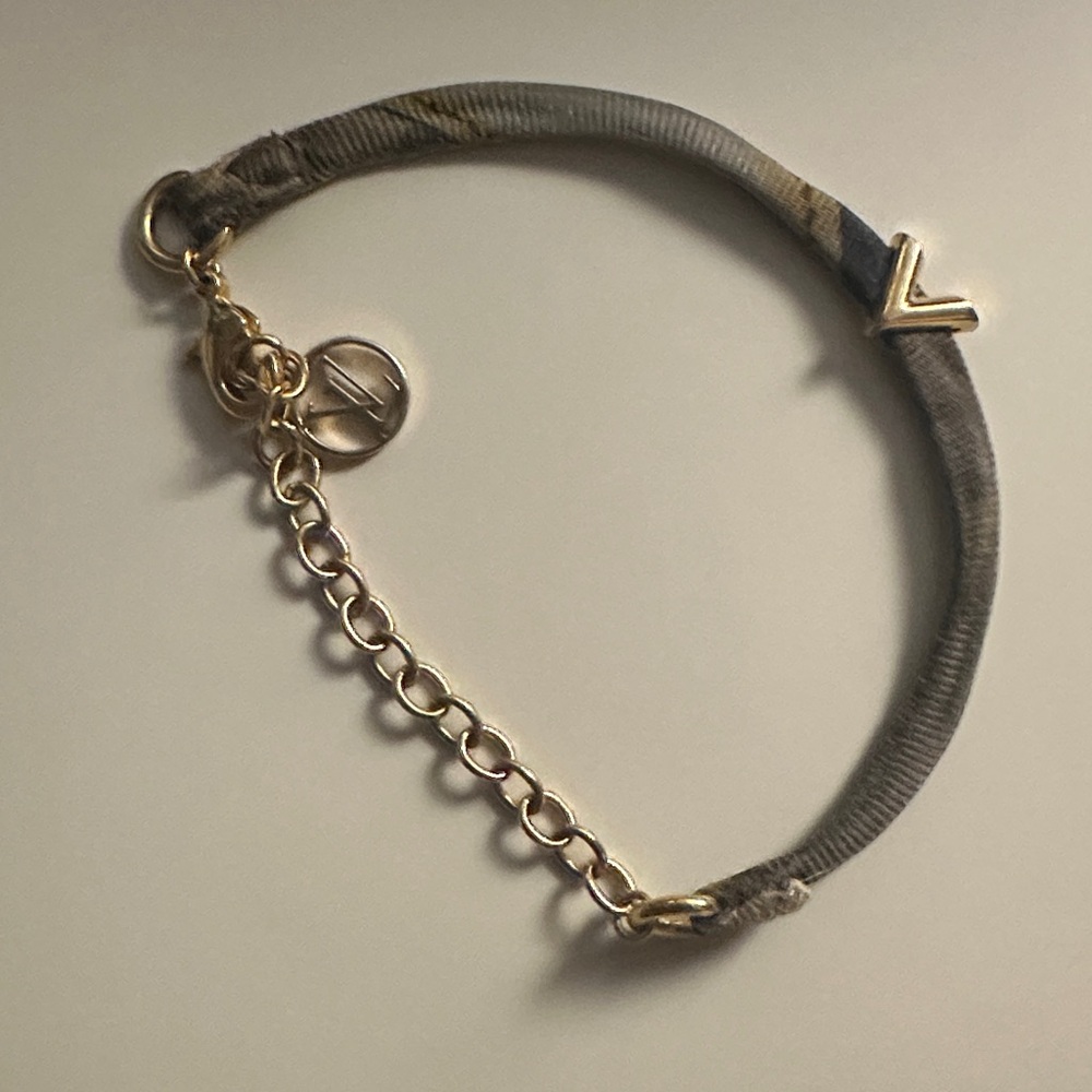 Authentic Louis Vuitton Essential bracelet Gold Chain Bracelet